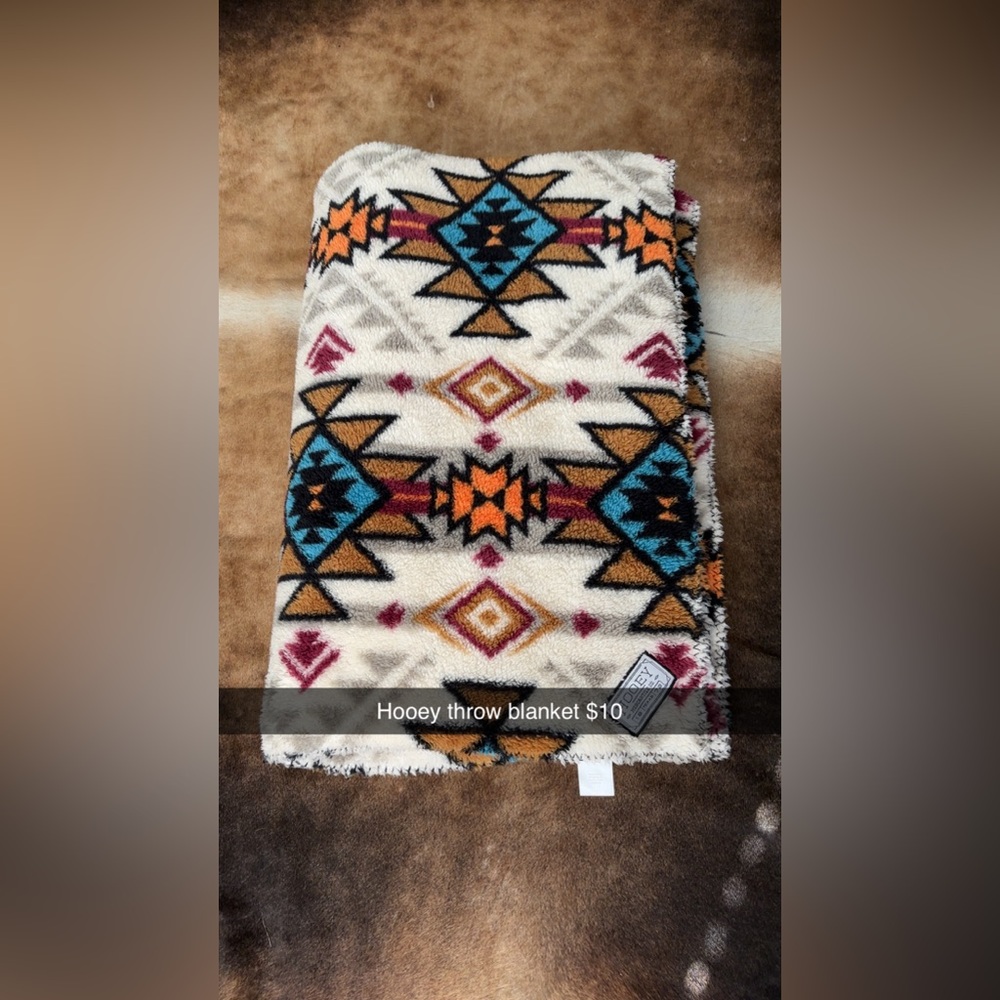 Aztec Pattern Throw Blanket